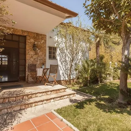 Escapada Con Piscina Climatizada Y Area Infantil